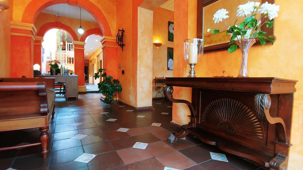 Hotel Boutique Casa Montalvo Cuenca Bagian luar foto