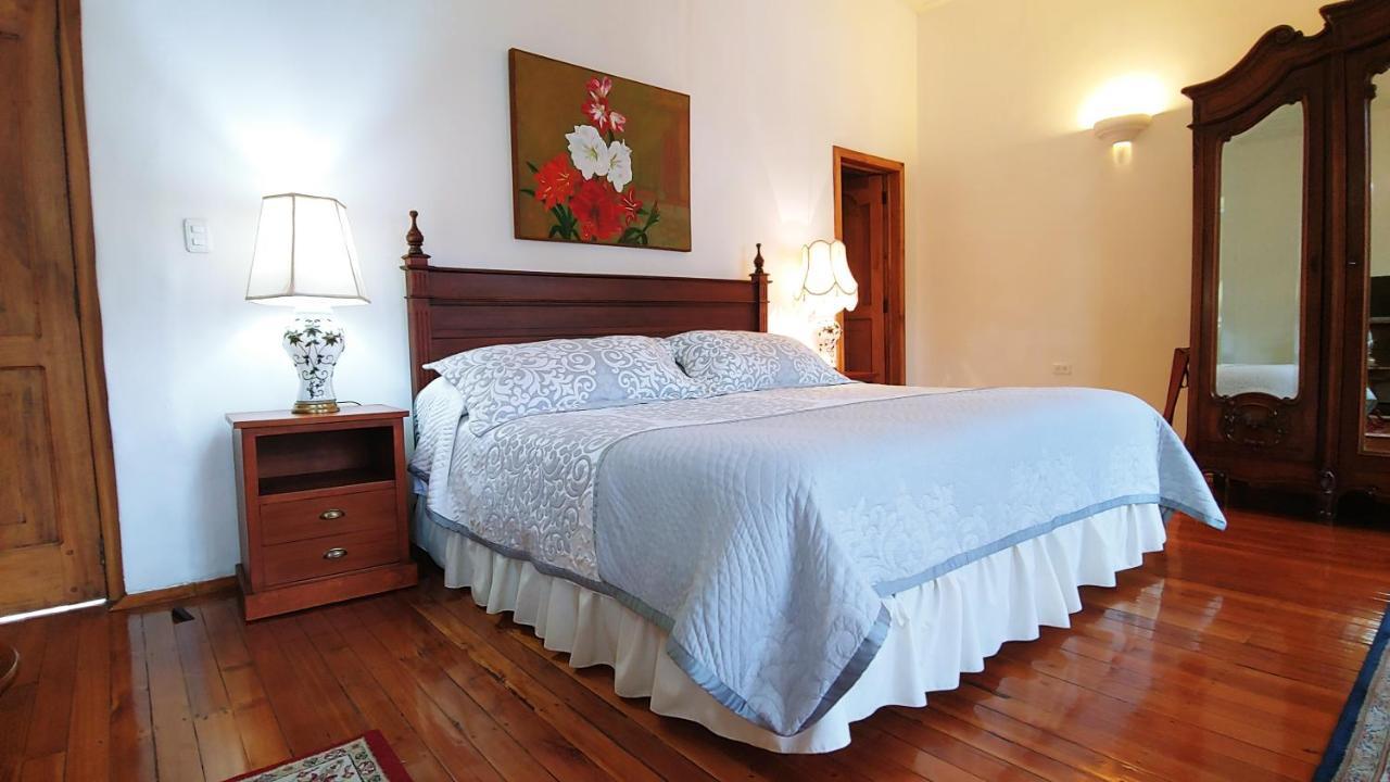 Hotel Boutique Casa Montalvo Cuenca Bagian luar foto