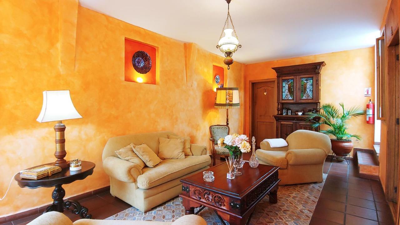 Hotel Boutique Casa Montalvo Cuenca Bagian luar foto