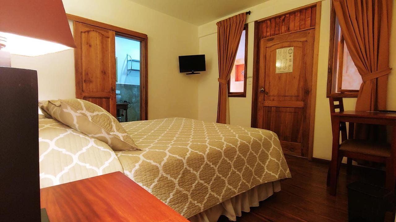 Hotel Boutique Casa Montalvo Cuenca Bagian luar foto