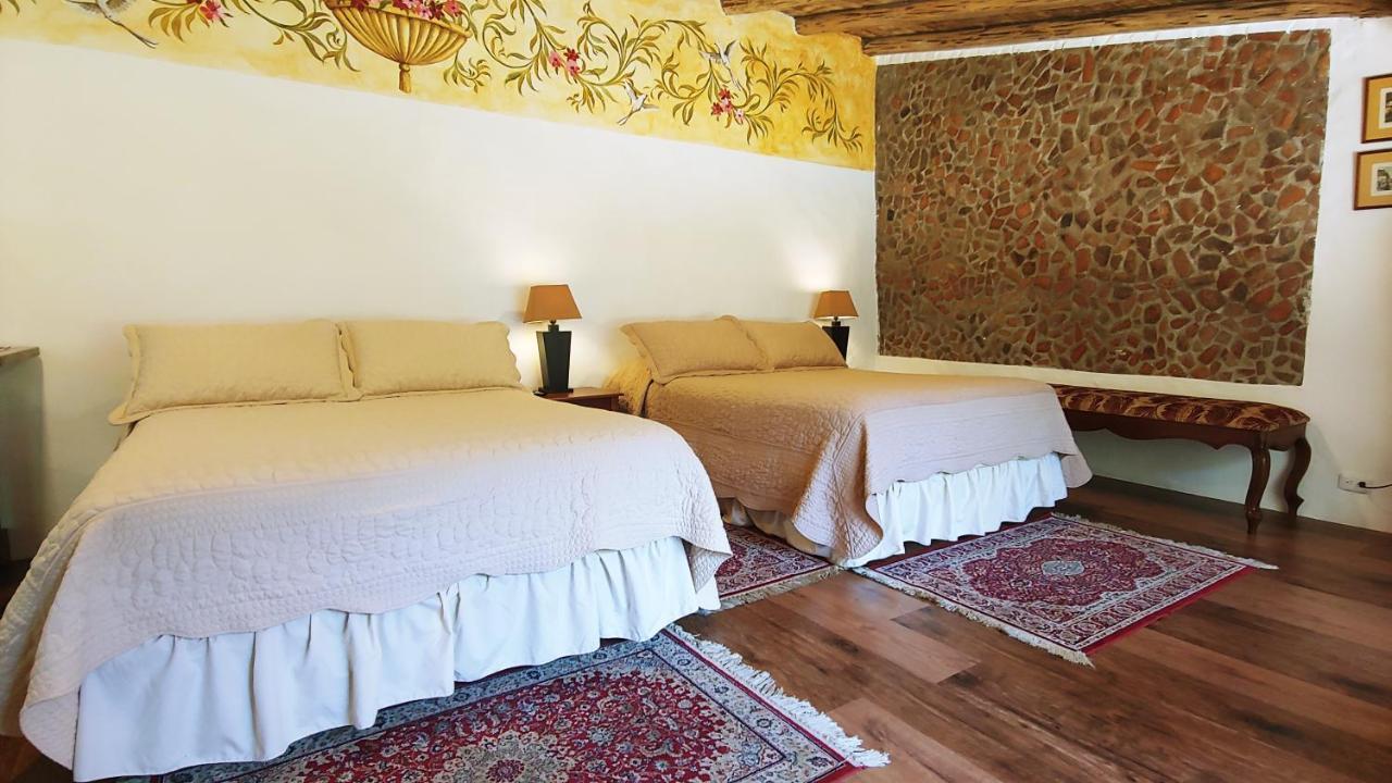 Hotel Boutique Casa Montalvo Cuenca Bagian luar foto
