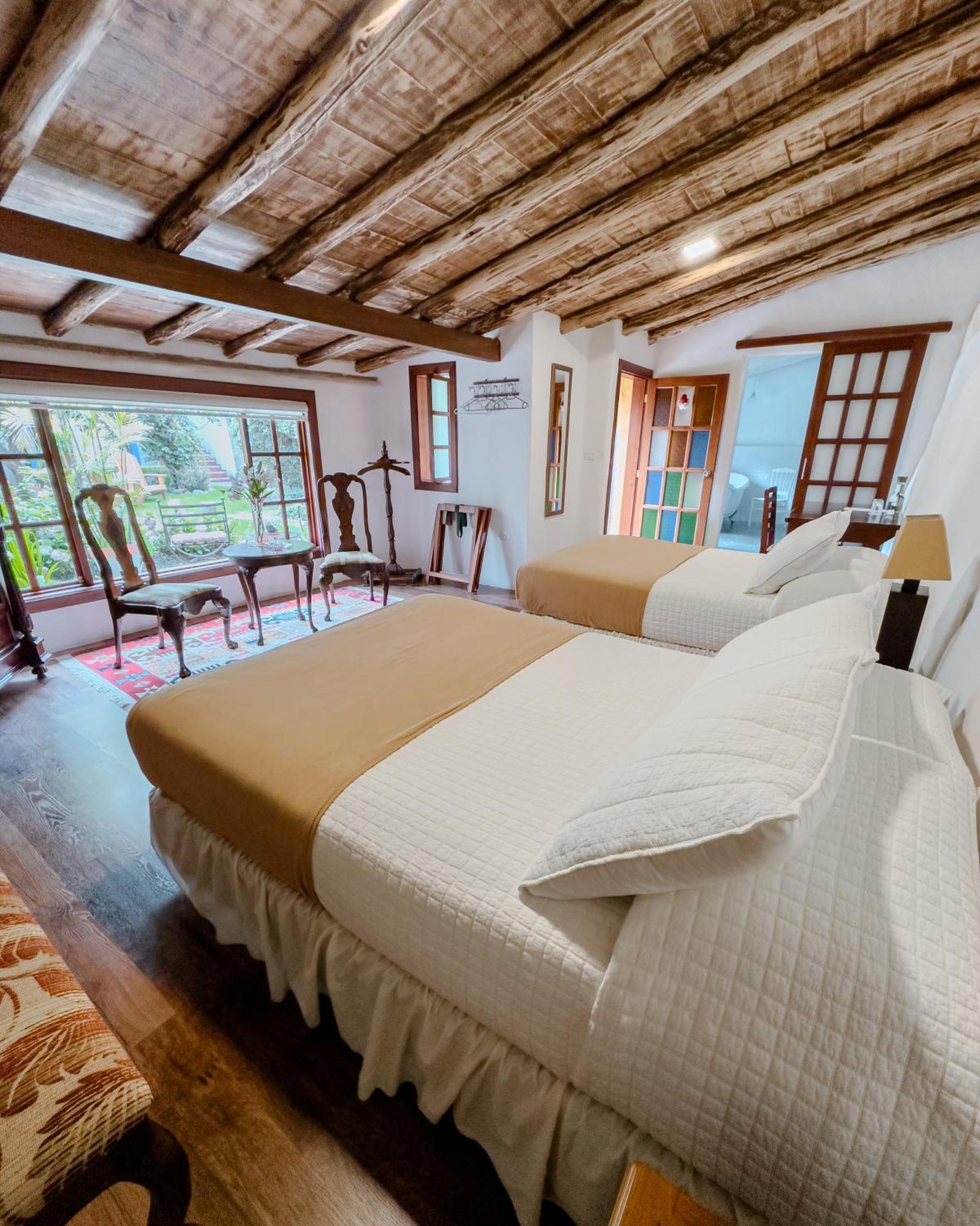 Hotel Boutique Casa Montalvo Cuenca Bagian luar foto