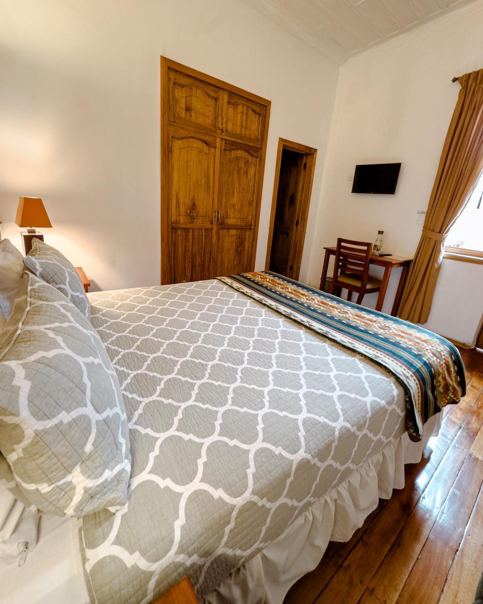 Hotel Boutique Casa Montalvo Cuenca Bagian luar foto