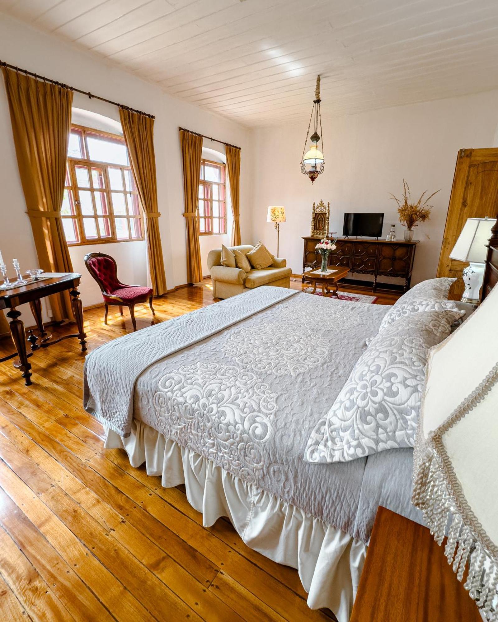 Hotel Boutique Casa Montalvo Cuenca Bagian luar foto