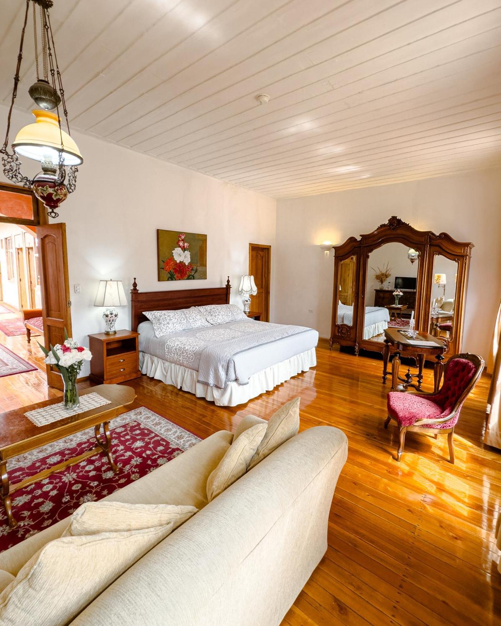 Hotel Boutique Casa Montalvo Cuenca Bagian luar foto